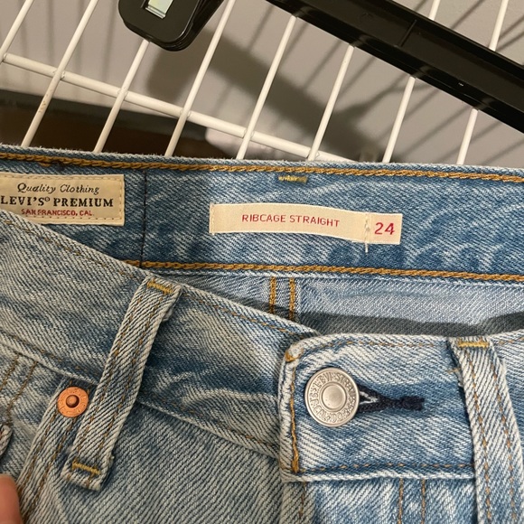 Levi’s Ribcage Straight Jean Size 24 - Picture 5 of 5